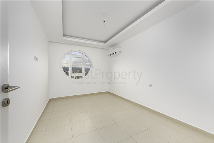 ضمن مجمع سكني عائلي - شقة غرفتين وصالة مفروشة - في افسلار / الانيا 