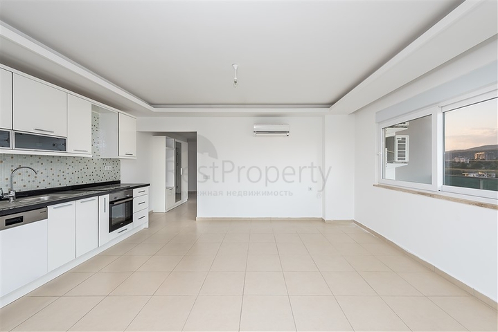 ضمن مجمع سكني عائلي - شقة غرفتين وصالة مفروشة - في افسلار / الانيا 