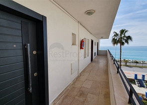 اطلالة بحرية - صف اول - شقة غرفتين وصالة - مفروشة - بسعر مناسب -في مهموتلار / الانيا 