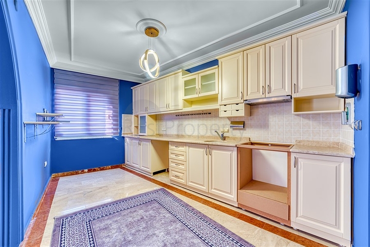 شقة 2+1 في محمودلار على بعد 500 متر من البحر