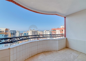 شقة 2+1 في محمودلار على بعد 500 متر من البحر