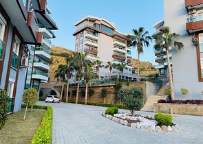 اطلالة مفتوحة على الغابة - شقة 2 غرفة وصالة - ضمن مجمع حديث -في كارجي جاك / الانيا 