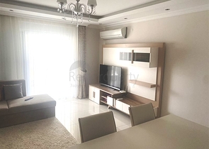 موقع مميز - مناسبة للاستثمار - شقة غرفة وصالة في منطقة اوبا - الانيا 