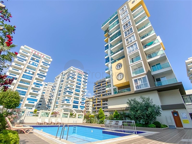 شقة انيقة  - غرفة وصالة مفروشة -ضمن مجمع حديث - في محمودلار / الانيا