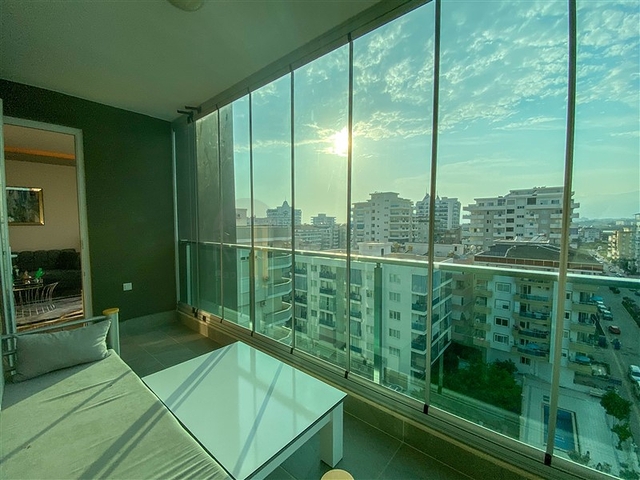 شقة انيقة  - غرفة وصالة مفروشة -ضمن مجمع حديث - في محمودلار / الانيا