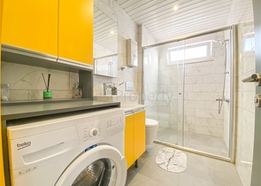 شقة انيقة  - غرفة وصالة مفروشة -ضمن مجمع حديث - في محمودلار / الانيا