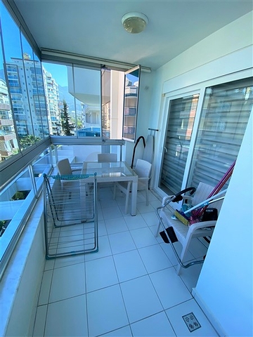 ضمن مجمع فاخر - قريب من البحر - شقة غرفة وصالة مفروشة - في مهوتلار / الانيا 