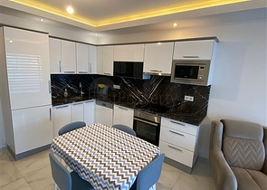 ضمن مجمع فاخر - قريب من البحر - شقة غرفة وصالة مفروشة - في مهوتلار / الانيا 