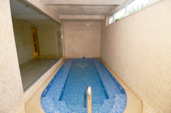 حديقة دوبلكس بالقرب من البحر في كوناكلي