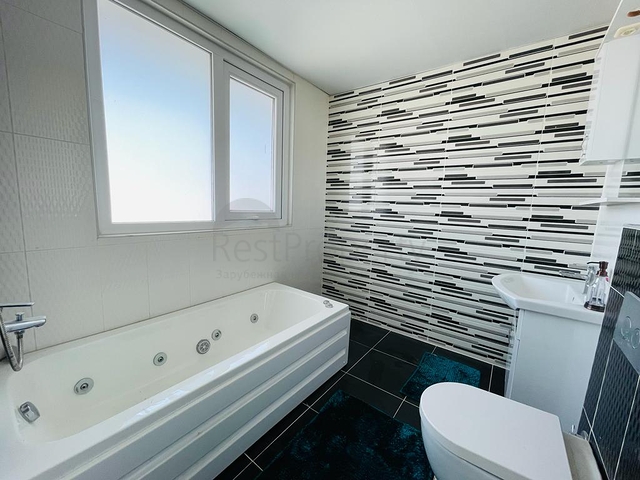 بنتهاوس مع إطلالة بانورامية لا تصدق