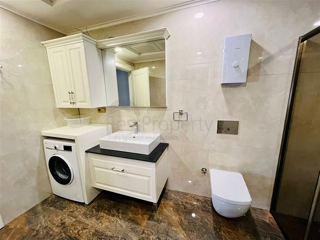 اطلالة بحر - مجمع فاخر - شقة 2 غرفة وصالة - جديدة - في كارجي جاك / الانيا 