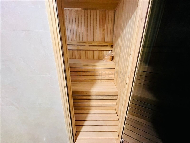 اطلالة بحر - مجمع فاخر - شقة 2 غرفة وصالة - جديدة - في كارجي جاك / الانيا 