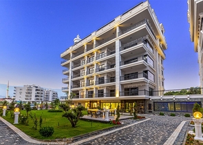 اطلالة بحر - مجمع فاخر - شقة 2 غرفة وصالة - جديدة - في كارجي جاك / الانيا 