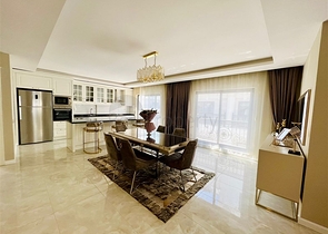 اطلالة بحر - مجمع فاخر - شقة 2 غرفة وصالة - جديدة - في كارجي جاك / الانيا 