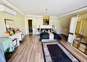 اطلالة بحر - مجمع فاخر - شقة 2 غرفة وصالة - جديدة - في كارجي جاك / الانيا 