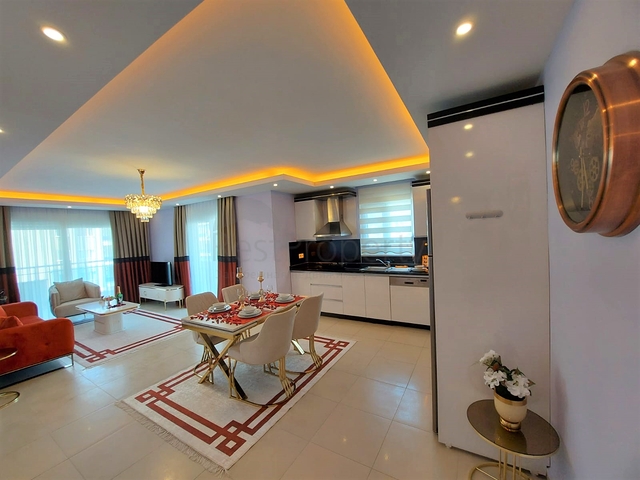 شقة فسيحة 2 + 1 على بعد 500 متر من البحر