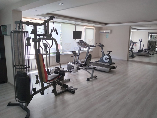 شقة فسيحة 2 + 1 على بعد 500 متر من البحر