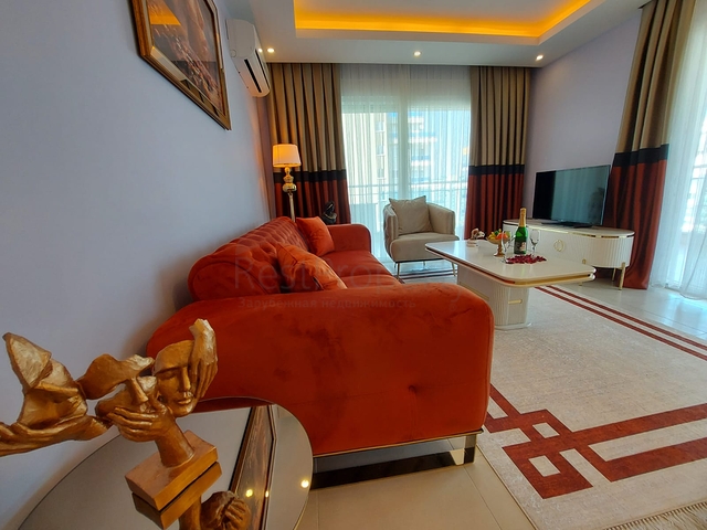 شقة فسيحة 2 + 1 على بعد 500 متر من البحر