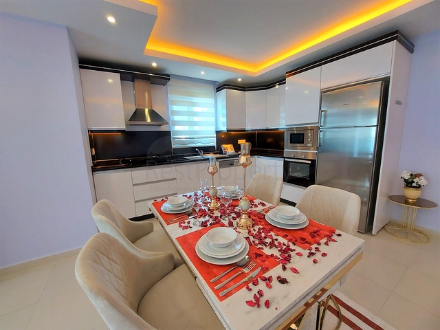 شقة فسيحة 2 + 1 على بعد 500 متر من البحر