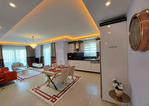 شقة فسيحة 2 + 1 على بعد 500 متر من البحر