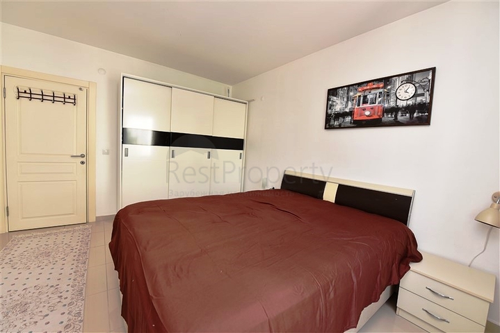 شقة 1+1 في وسط ألانيا 