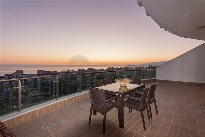 شقة غرفة وصالة مفروشة - ضمن مجمع حديث - في محمودلار / الانيا 