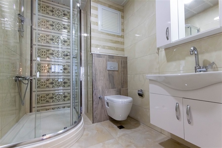 شقة غرفة وصالة مفروشة - ضمن مجمع حديث - في محمودلار / الانيا 