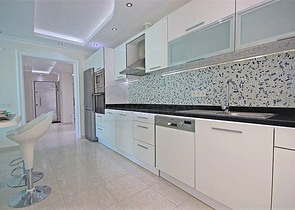 شقة عائلية انيقة مفروشة -تصميم 1+2 - في مهموتلار / الانيا 