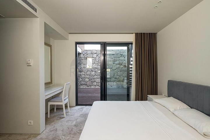 مجمع فاخر فاخر