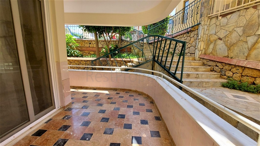 شقة واسعة 3 غرف وصالة -مفروشة -في محمودلار / الانيا 