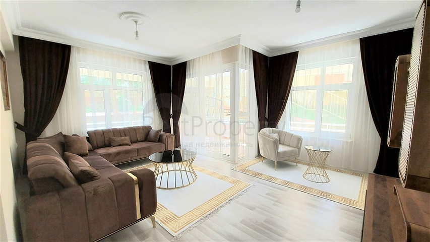 شقة واسعة 3 غرف وصالة -مفروشة -في محمودلار / الانيا 