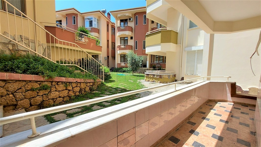 شقة واسعة 3 غرف وصالة -مفروشة -في محمودلار / الانيا 