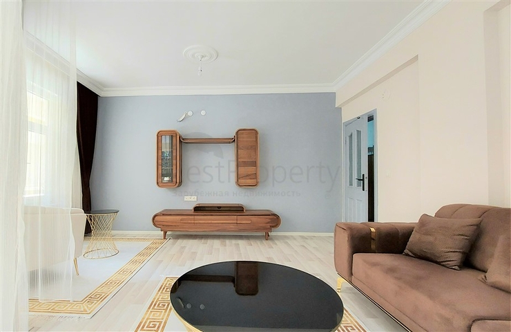 شقة واسعة 3 غرف وصالة -مفروشة -في محمودلار / الانيا 