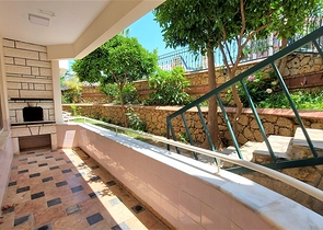 شقة واسعة 3 غرف وصالة -مفروشة -في محمودلار / الانيا 