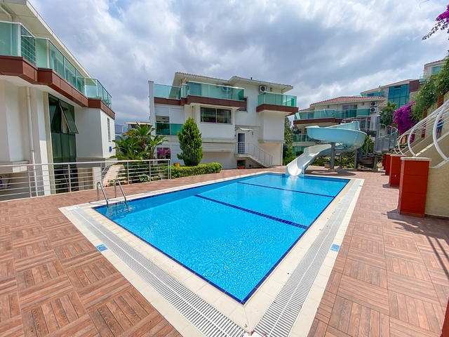 مجمع انيق وهادئ - شقة 2 غرفة وصالة -في كارجي جاك / الانيا 