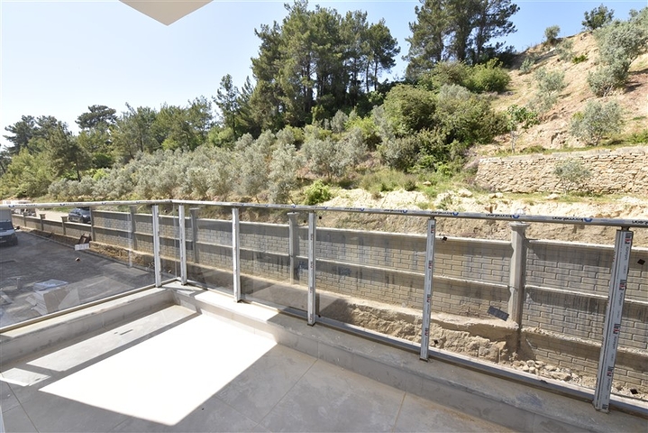 في احضان الطبيعة -شقة غرفة وصالة ضمن مجمع سكني حديث -افسلار / الانيا 