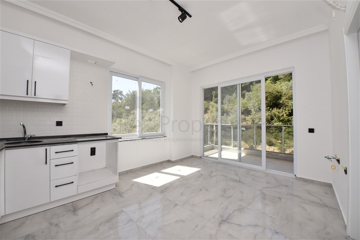 في احضان الطبيعة -شقة غرفة وصالة ضمن مجمع سكني حديث -افسلار / الانيا 