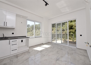 في احضان الطبيعة -شقة غرفة وصالة ضمن مجمع سكني حديث -افسلار / الانيا 