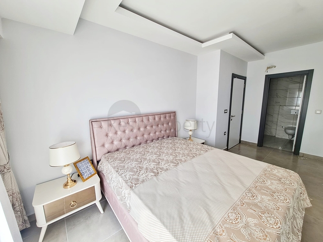 شقة غرفة وصالة - ضمن مجمع سكني جديد - في محمودلار / الانيا 