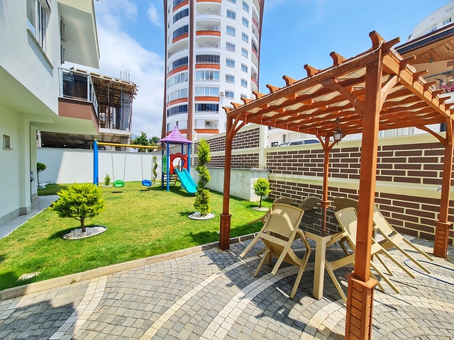 شقة غرفة وصالة - ضمن مجمع سكني جديد - في محمودلار / الانيا 