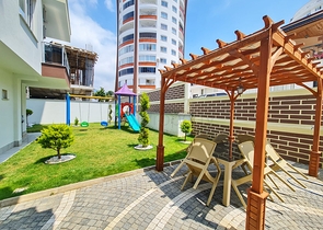 شقة غرفة وصالة - ضمن مجمع سكني جديد - في محمودلار / الانيا 