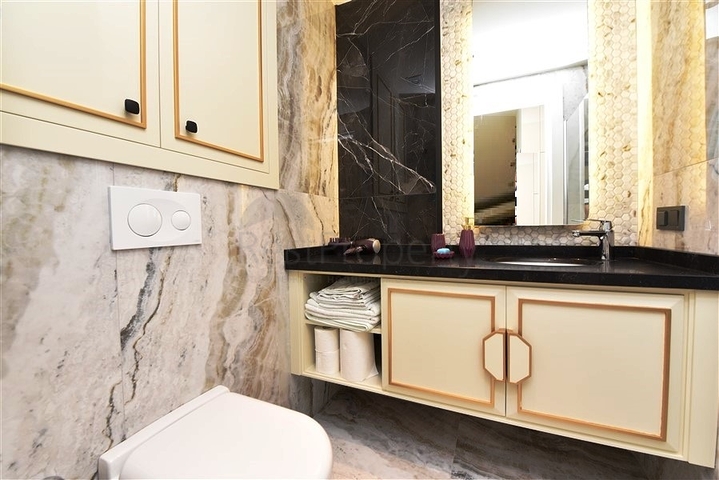 شقق 1+1 في وسط ألانيا 