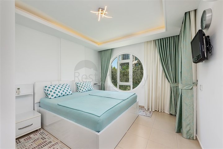 ضمن مجمع سكني عائلي - شقة غرفتين وصالة مفروشة - في افسلار / الانيا 