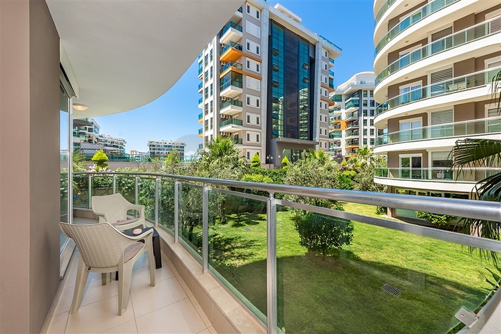 ضمن مجمع سكني عائلي - شقة غرفتين وصالة مفروشة - في افسلار / الانيا 