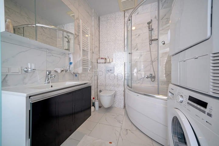 مجمع فاخر - شقة غرفتين وصالة مفروشة -في افسلار / الانيا 