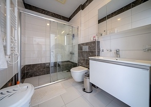 مجمع فاخر - شقة غرفتين وصالة مفروشة -في افسلار / الانيا 