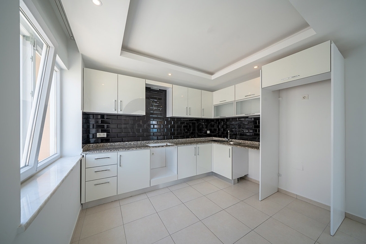 مجمع فاخر - شقة غرفتين وصالة مفروشة -في افسلار / الانيا 