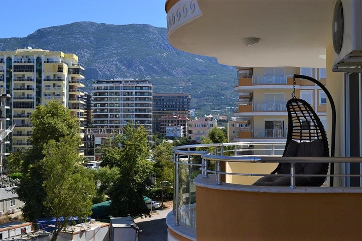 شقة 2+1 مطلة على البحر في منطقة محمودلار