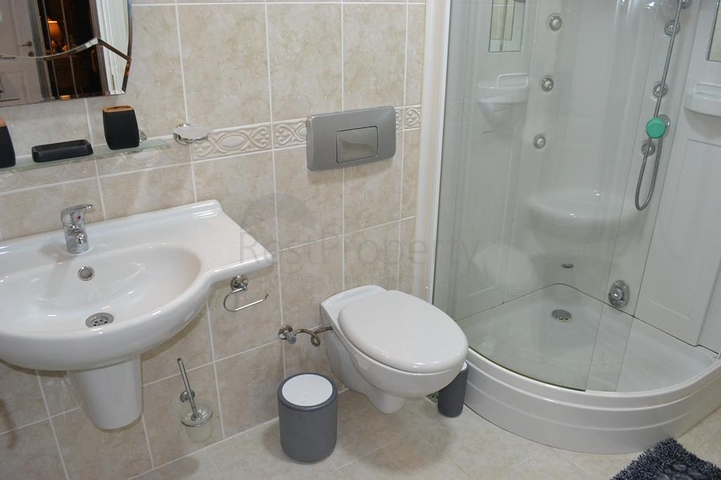 شقة 2+1 مطلة على البحر في منطقة محمودلار