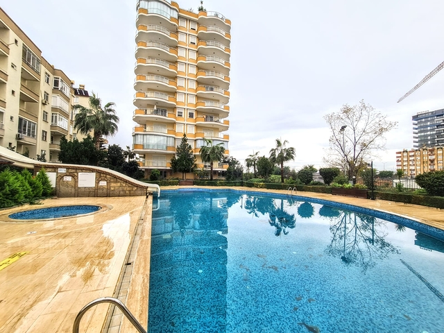 شقة 2+1 مطلة على البحر في منطقة محمودلار